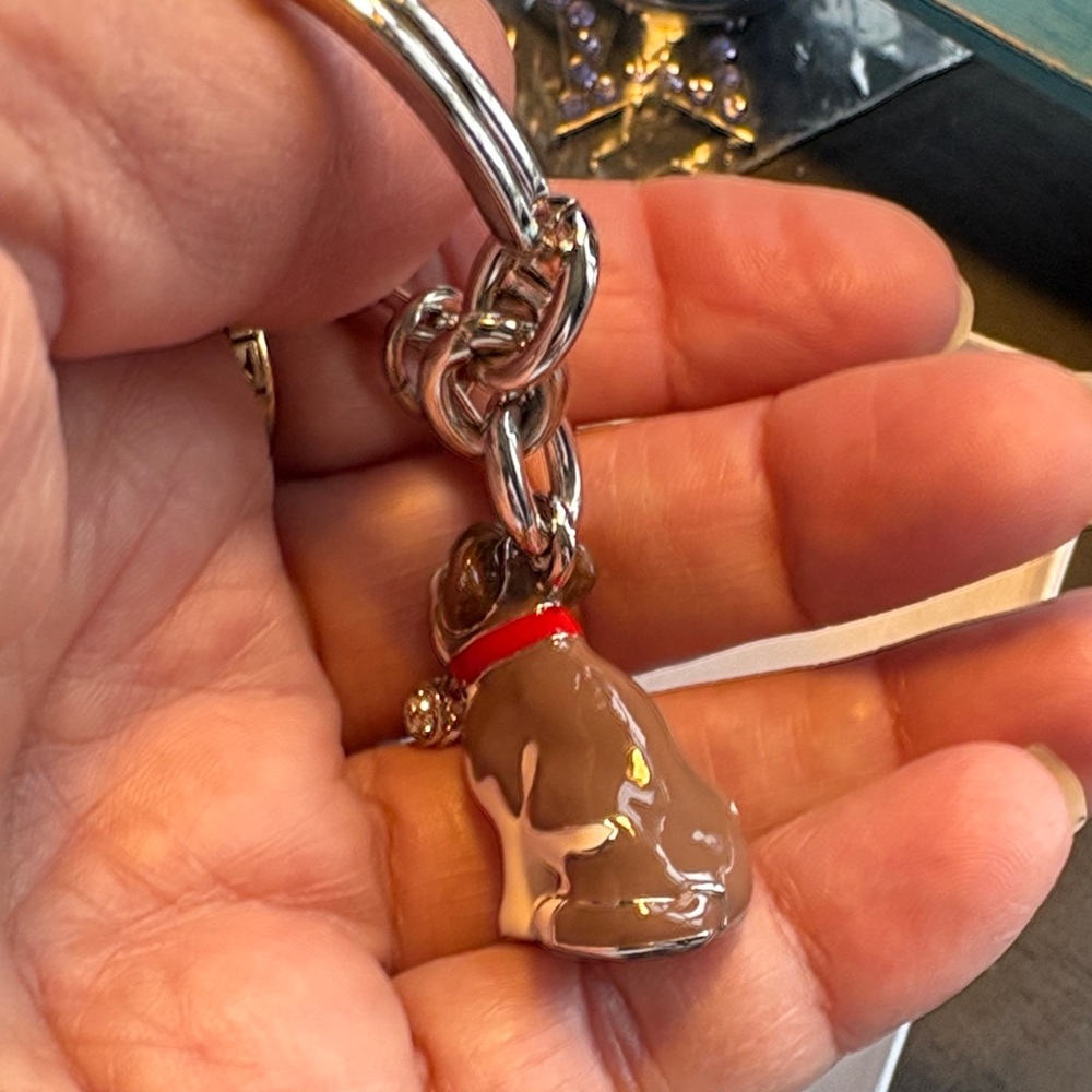 Coach White Mini Pen and Brown Dog Key Holder - Picture 3 of 6